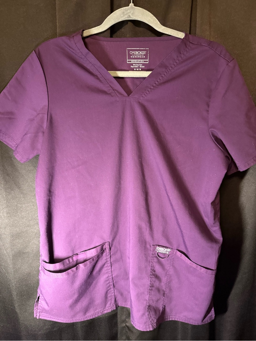 Cherokee Workwear V-Neck Scrub Top in Plum size medium